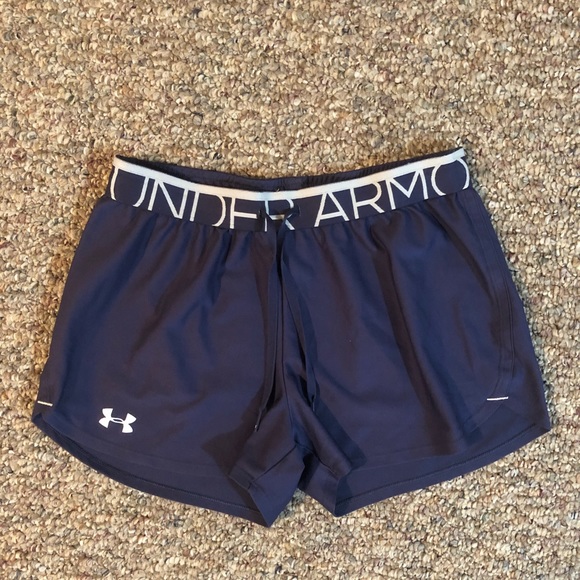 Under Armour BUNDLE of 3 Women’s XS loose shorts - Picture 4 of 6